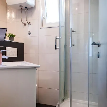 Apartment Miki - City Center With Large Balcony *