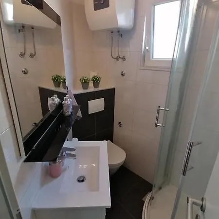 Miki - City Center With Large Balcony * Spalato